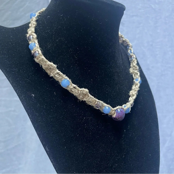 NWT Handmade by Me Macraméd Natural Hemp Purple & Blue Choker Necklace - Picture 5 of 10